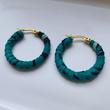 Cargar imagen en el visor de la galería, Gitega hoops