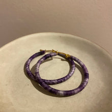 Cargar imagen en el visor de la galería, Large Purple Saigon hoops
