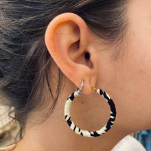 Cargar imagen en el visor de la galería, Enugu aros envueltos